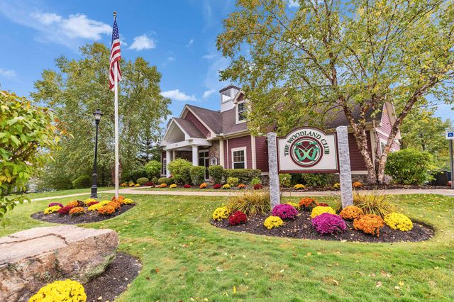 203 Woodview Way Unit 203, Manchester, NH 03102