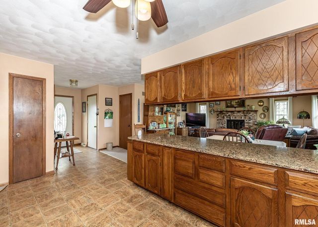 631 SUNCREST Drive, Sherrard, IL 61281