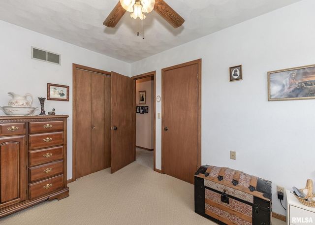 631 SUNCREST Drive, Sherrard, IL 61281