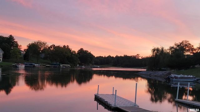 631 SUNCREST Drive, Sherrard, IL 61281