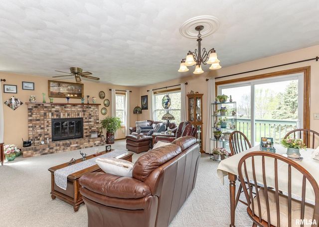 631 SUNCREST Drive, Sherrard, IL 61281