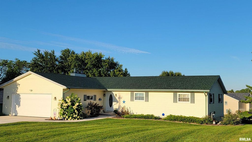 631 SUNCREST Drive, Sherrard, IL 61281