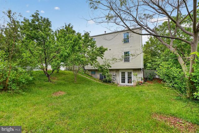 5815 RIVERSIDE DR, Woodbridge, VA 22193