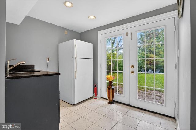 5815 RIVERSIDE DR, Woodbridge, VA 22193