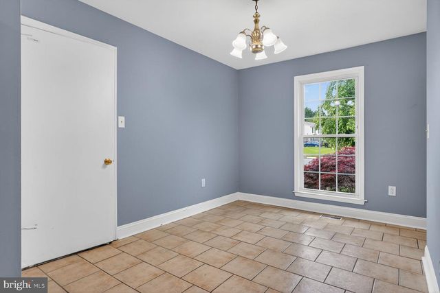 5815 RIVERSIDE DR, Woodbridge, VA 22193