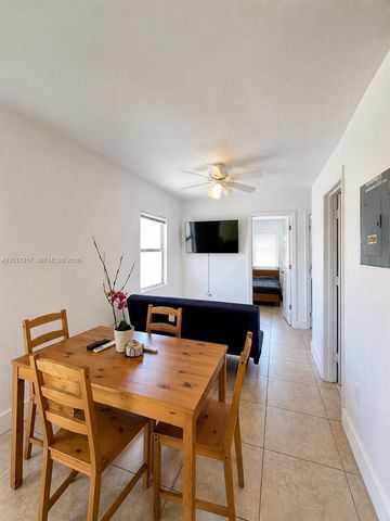 127 NW 47th Terrace N2, Miami, FL 33127