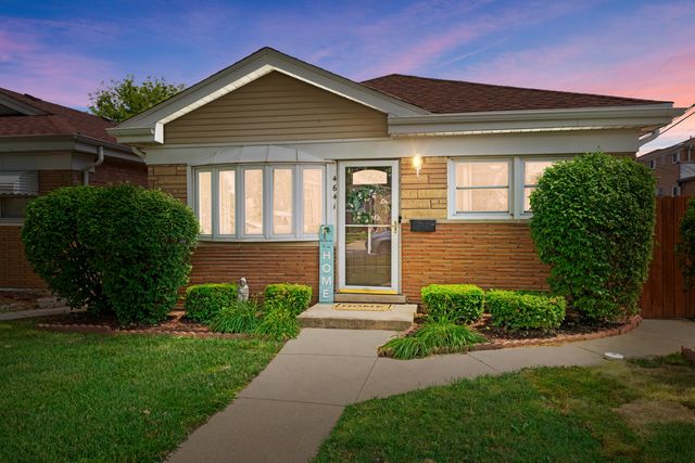 4641 Cracow Avenue, Lyons, IL 60534