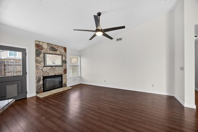 5119 Stoneglen Way, Elk Grove, CA 95758