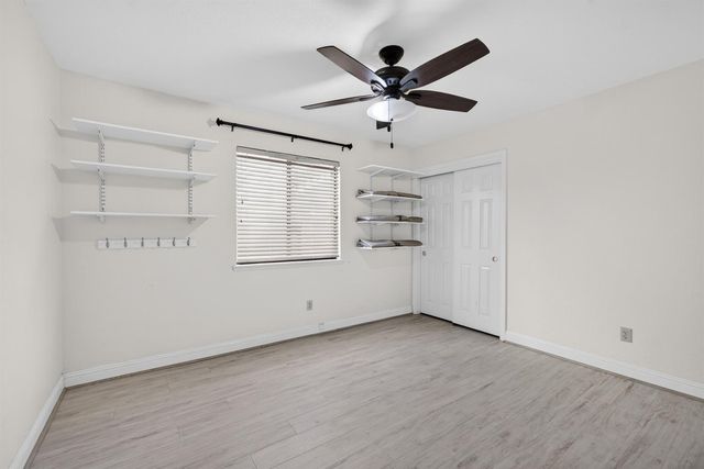 5119 Stoneglen Way, Elk Grove, CA 95758