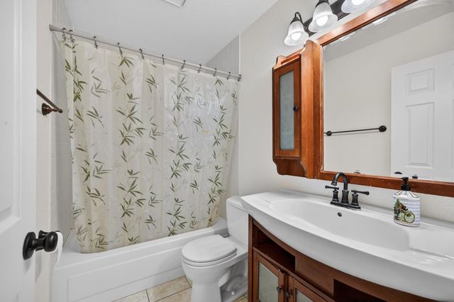 5119 Stoneglen Way, Elk Grove, CA 95758