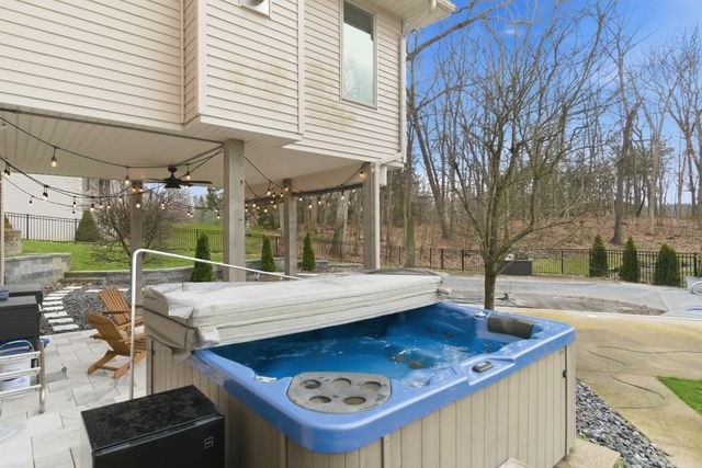 7886 Finnagen Drive, Texas Twp, MI 49071