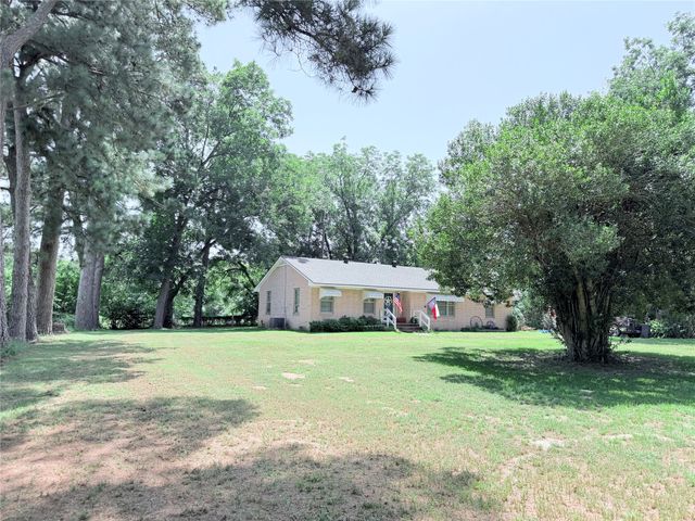 431 County Road 2715, Mt Pleasant, TX 75455