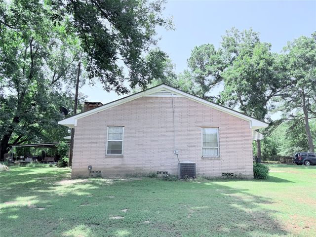 431 County Road 2715, Mt Pleasant, TX 75455