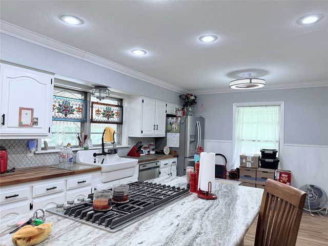 431 County Road 2715, Mt Pleasant, TX 75455