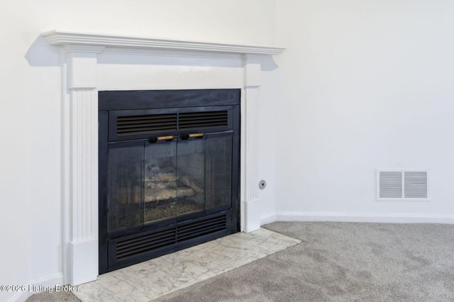 2005 Harrods Landing Dr 2005, Prospect, KY 40059