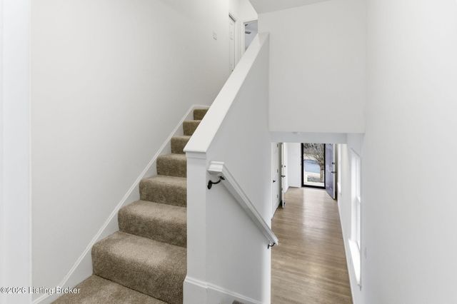 2005 Harrods Landing Dr 2005, Prospect, KY 40059