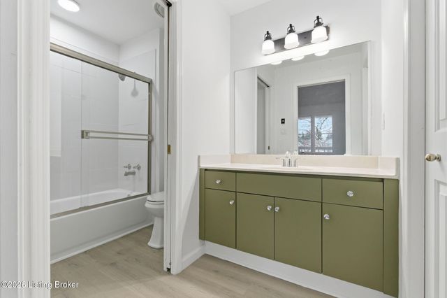 2005 Harrods Landing Dr 2005, Prospect, KY 40059