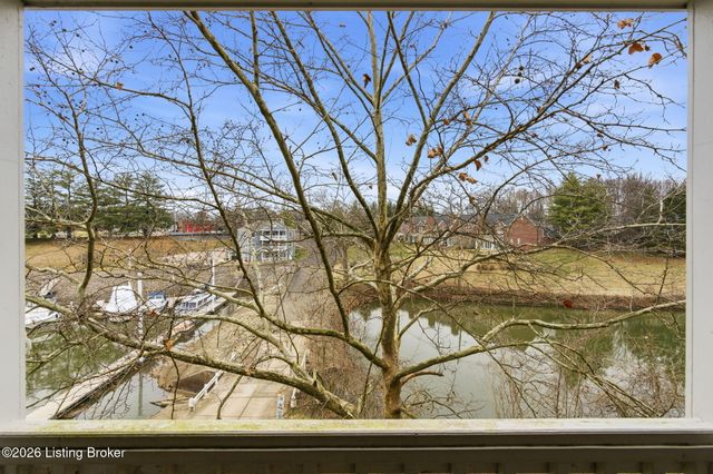 2005 Harrods Landing Dr 2005, Prospect, KY 40059