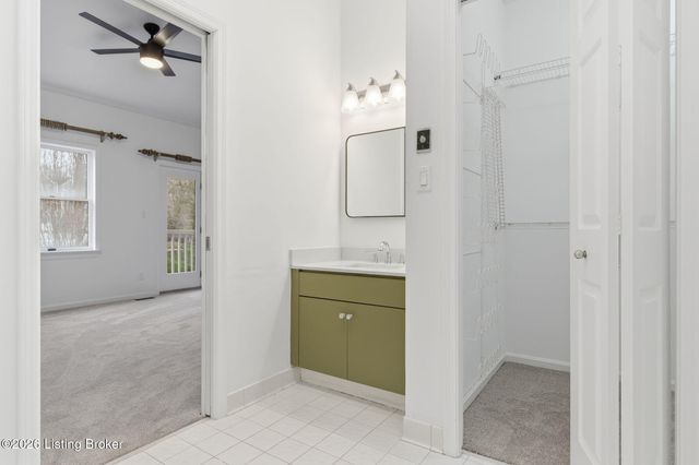 2005 Harrods Landing Dr 2005, Prospect, KY 40059