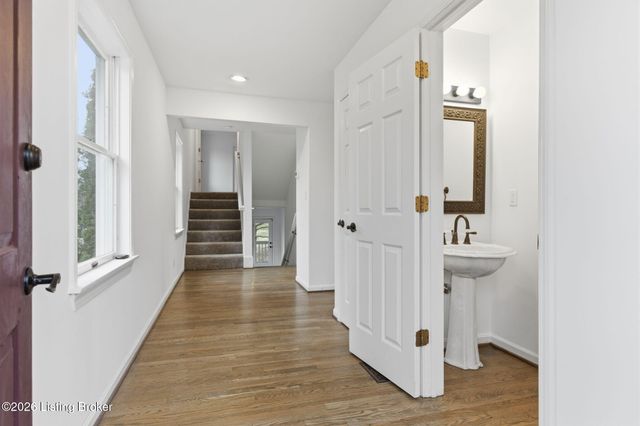 2005 Harrods Landing Dr 2005, Prospect, KY 40059