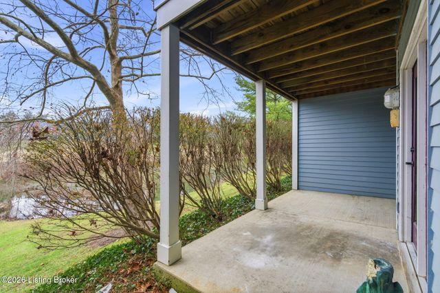 2005 Harrods Landing Dr 2005, Prospect, KY 40059