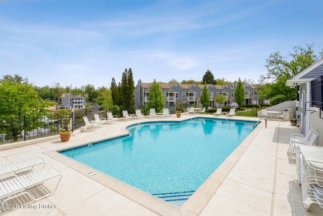 2005 Harrods Landing Dr 2005, Prospect, KY 40059