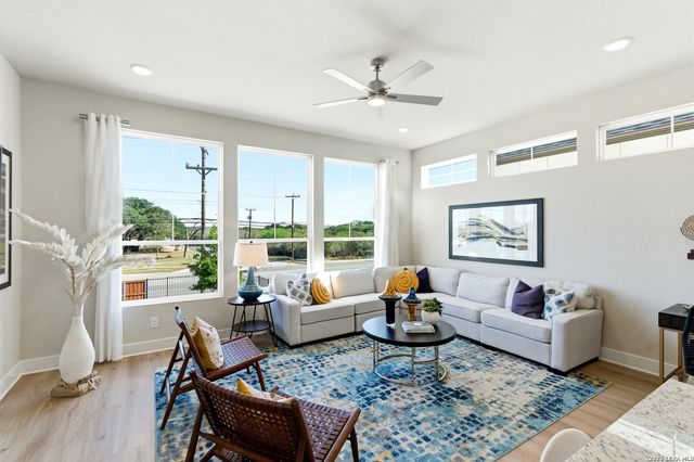 6464 Babcock Rd Unit 906, San Antonio, TX 78249