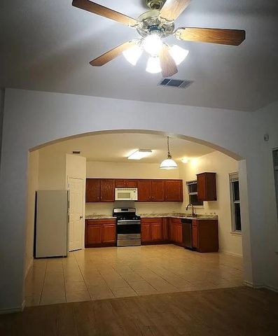 713 Camino Alto DR, Leander, TX 78641