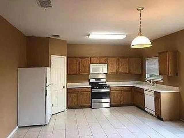 713 Camino Alto DR, Leander, TX 78641