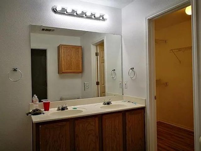 713 Camino Alto DR, Leander, TX 78641