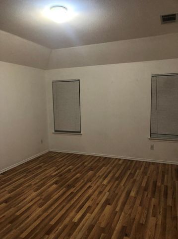 713 Camino Alto DR, Leander, TX 78641