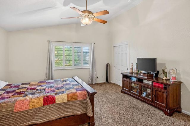 1752 Sierra Brook Court, Manteca, CA 95337