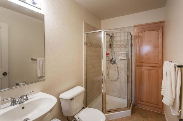 1752 Sierra Brook Court, Manteca, CA 95337