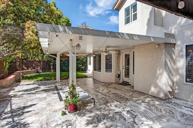 1752 Sierra Brook Court, Manteca, CA 95337