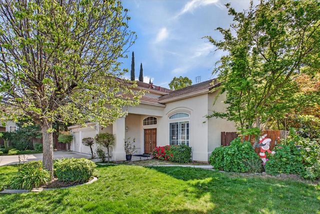 1752 Sierra Brook Court, Manteca, CA 95337