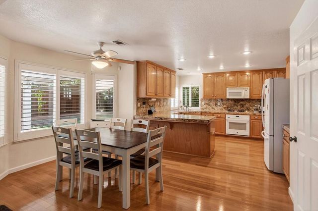 1752 Sierra Brook Court, Manteca, CA 95337