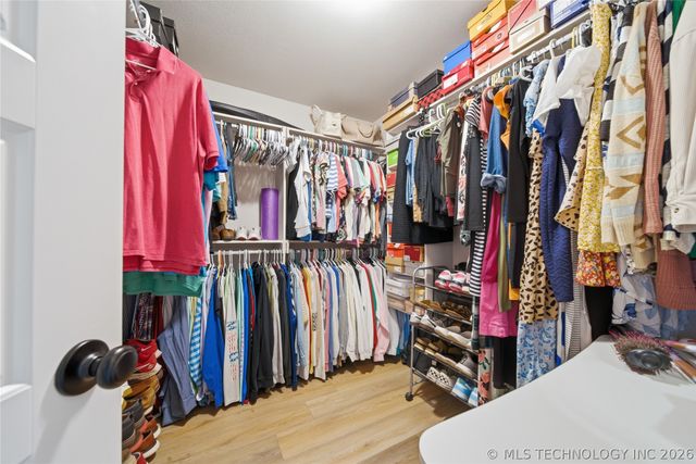 13827 S Quincy Street, Glenpool, OK 74033