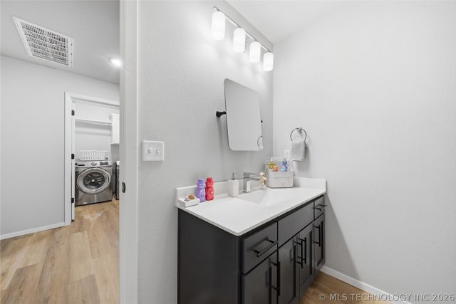 13827 S Quincy Street, Glenpool, OK 74033