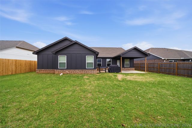 13827 S Quincy Street, Glenpool, OK 74033