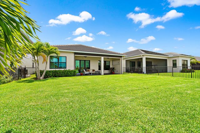 15883 KEY BISCAYNE Lane, The Acreage, FL 33470