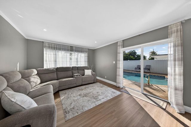 7450 Branch St, Hollywood, FL 33024