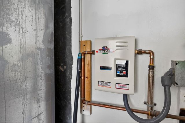 7450 Branch St, Hollywood, FL 33024