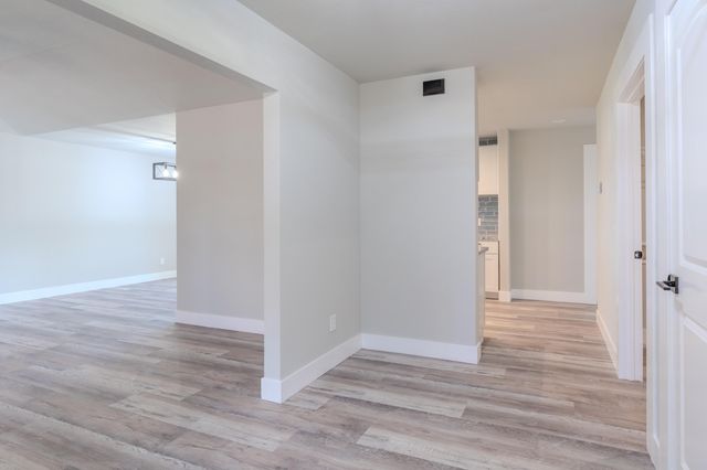 2530 S Hartford Avenue, Bolivar, MO 65613