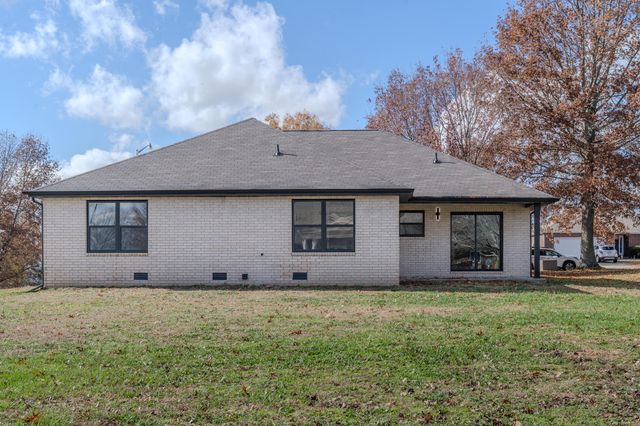 2530 S Hartford Avenue, Bolivar, MO 65613