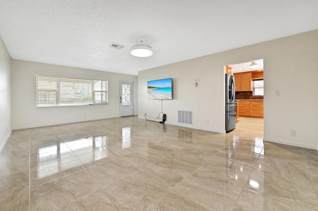 2012 SW 17th Avenue, Boynton Beach, FL 33426
