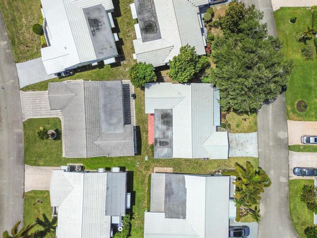 2012 SW 17th Avenue, Boynton Beach, FL 33426