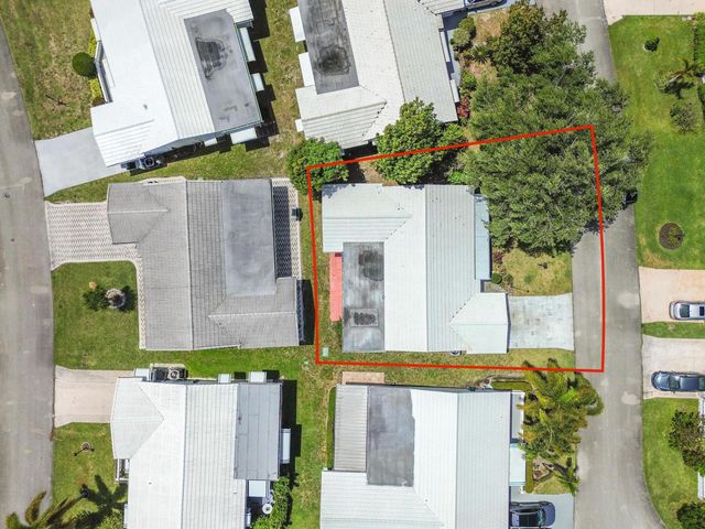 2012 SW 17th Avenue, Boynton Beach, FL 33426