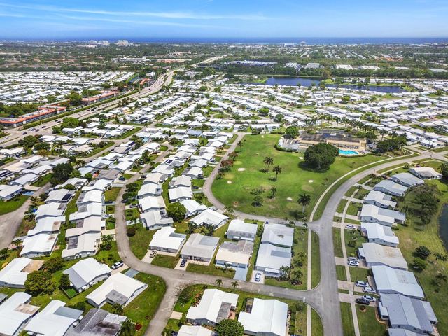 2012 SW 17th Avenue, Boynton Beach, FL 33426