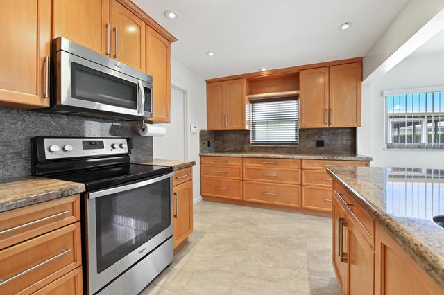 2012 SW 17th Avenue, Boynton Beach, FL 33426