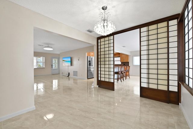 2012 SW 17th Avenue, Boynton Beach, FL 33426